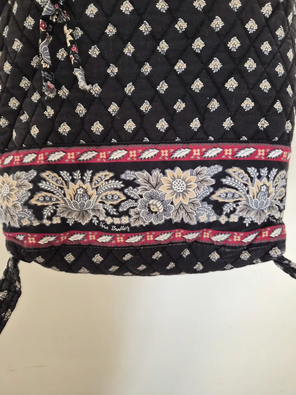 Vera Bradley red black
